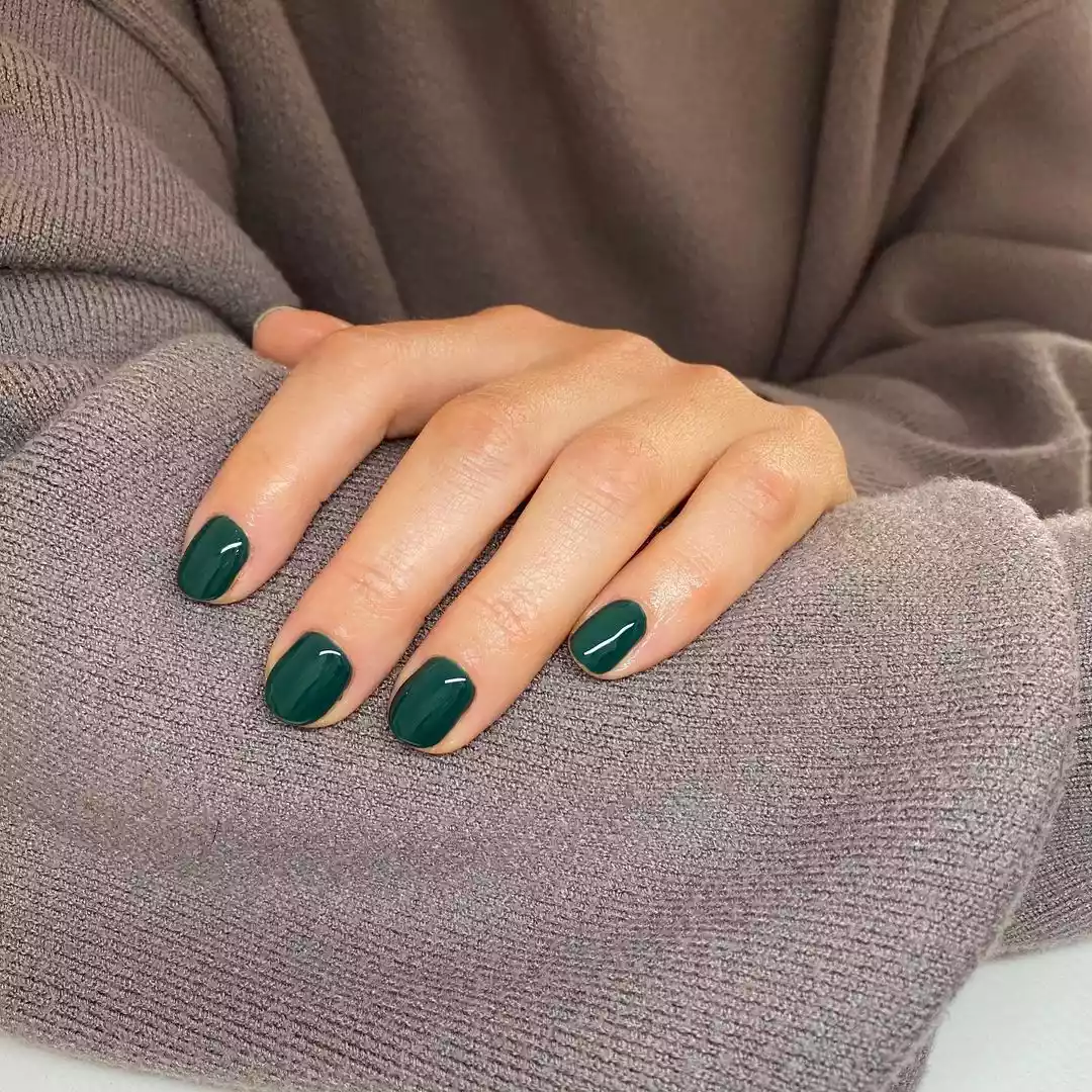 Forest Green Christmas Nails