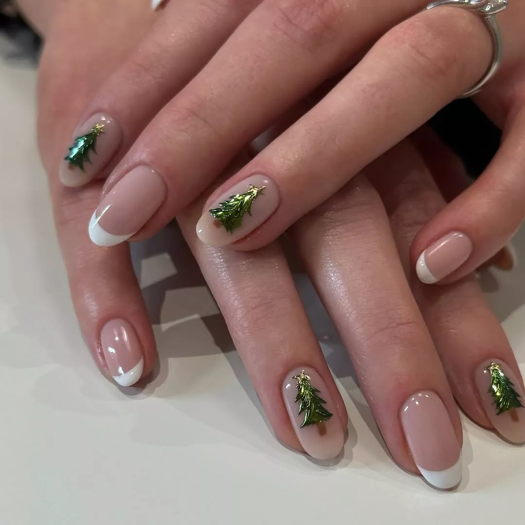 Green Christmas Nails