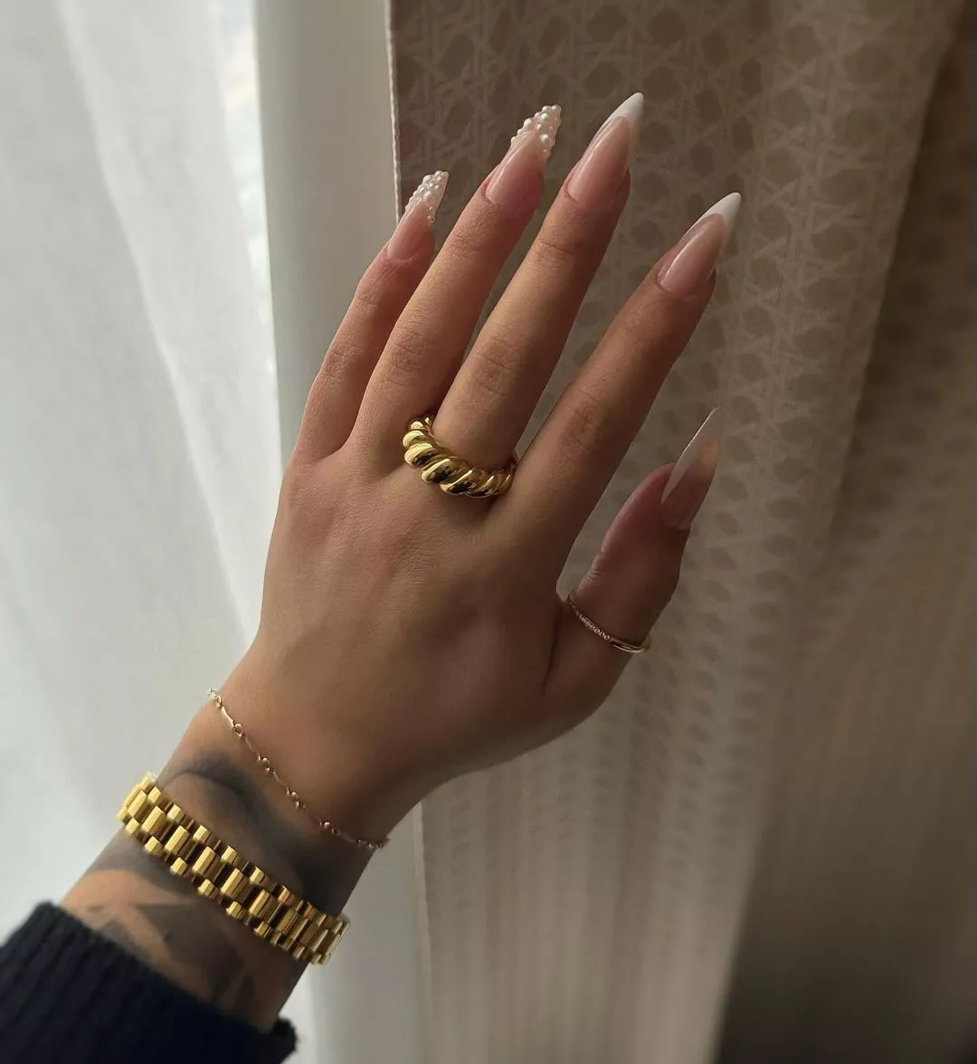 Pearly Whites Winter White Nail Ideas