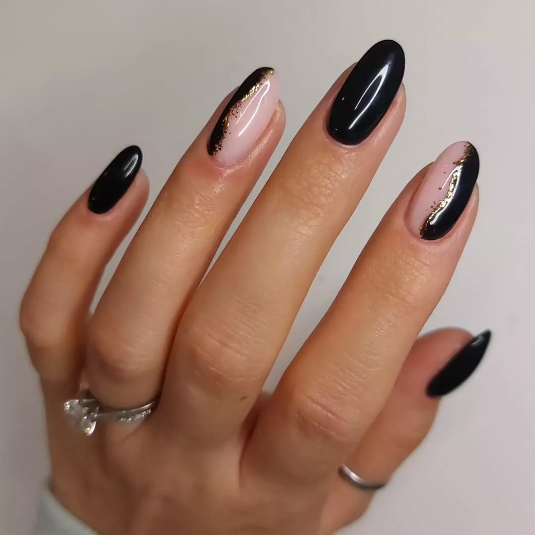 Black and Gold New Years Eve Nails