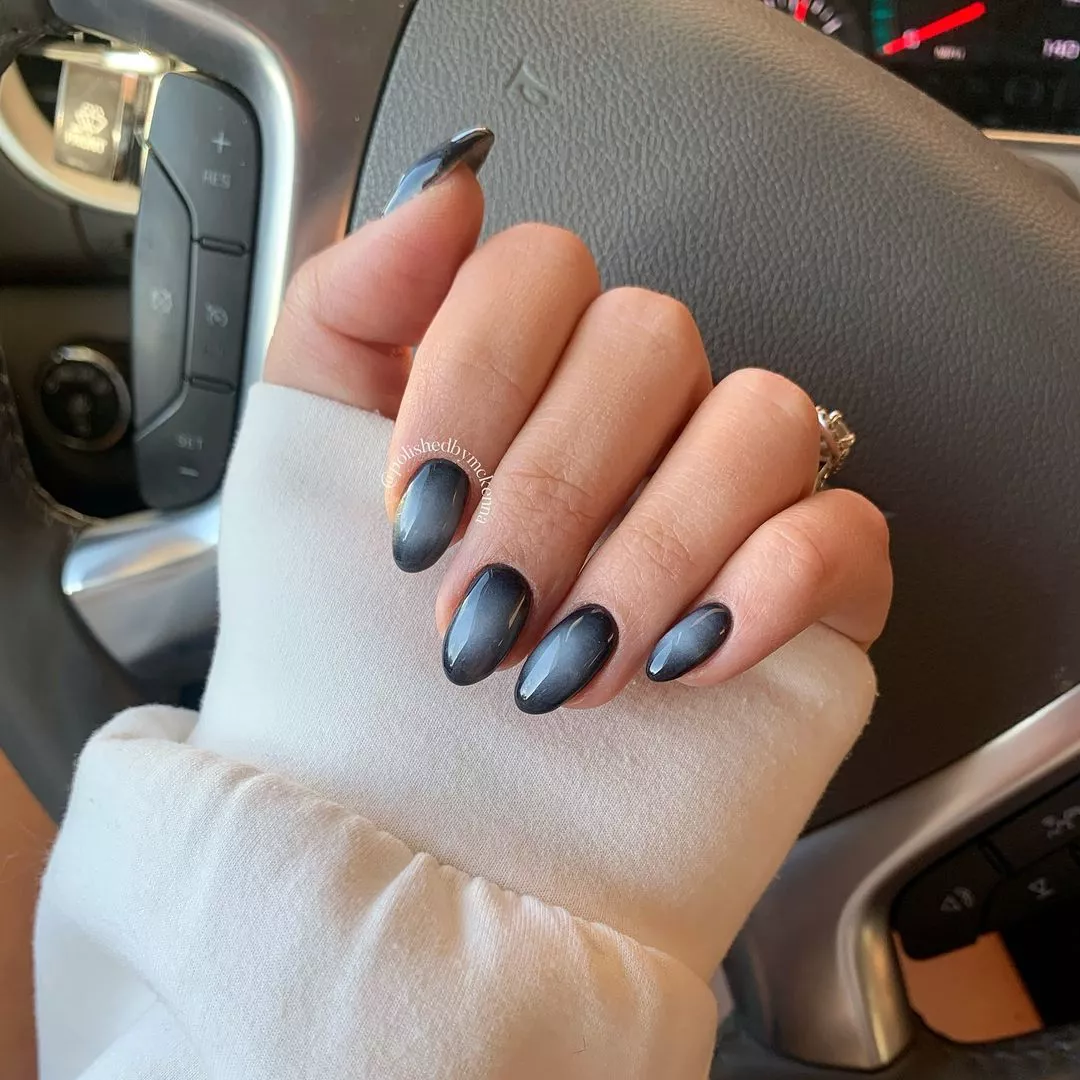 Capricorn Nails Black-Gray Aura