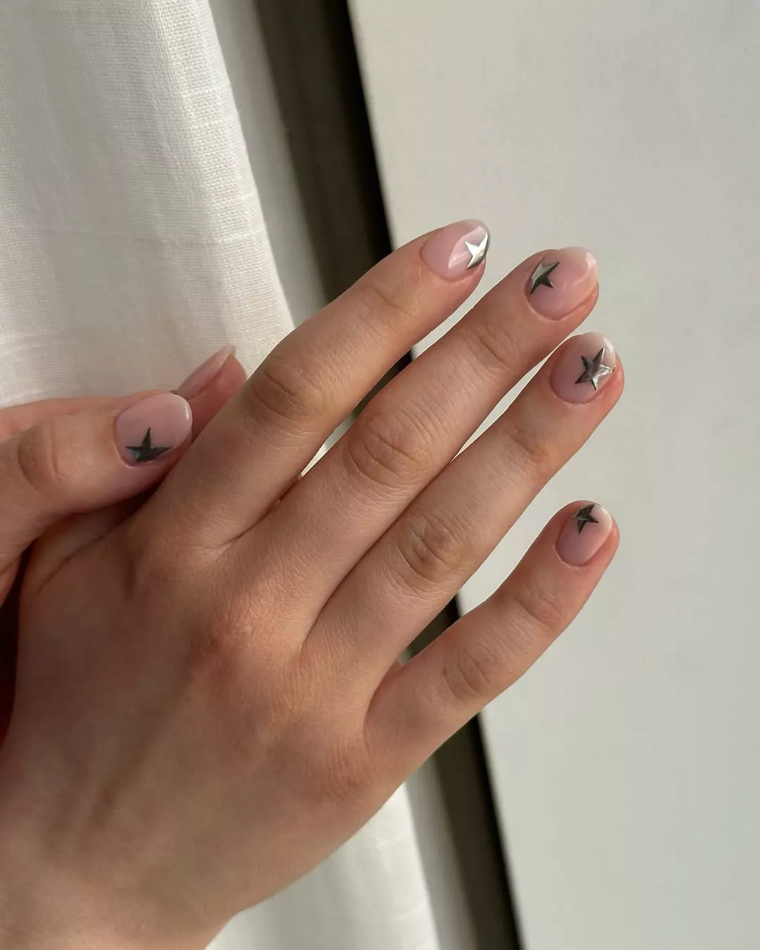 Silver Stars New Years Eve Nails