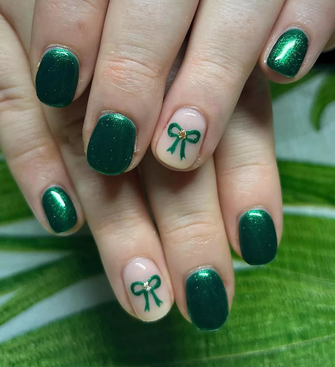Bows Green Christmas Nails