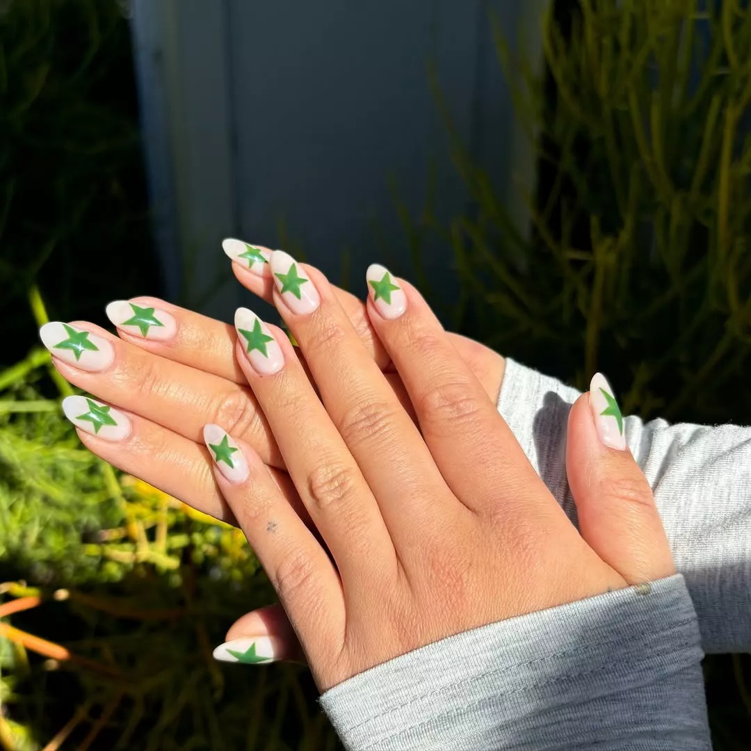 Seeing Stars Winter White Nail Ideas