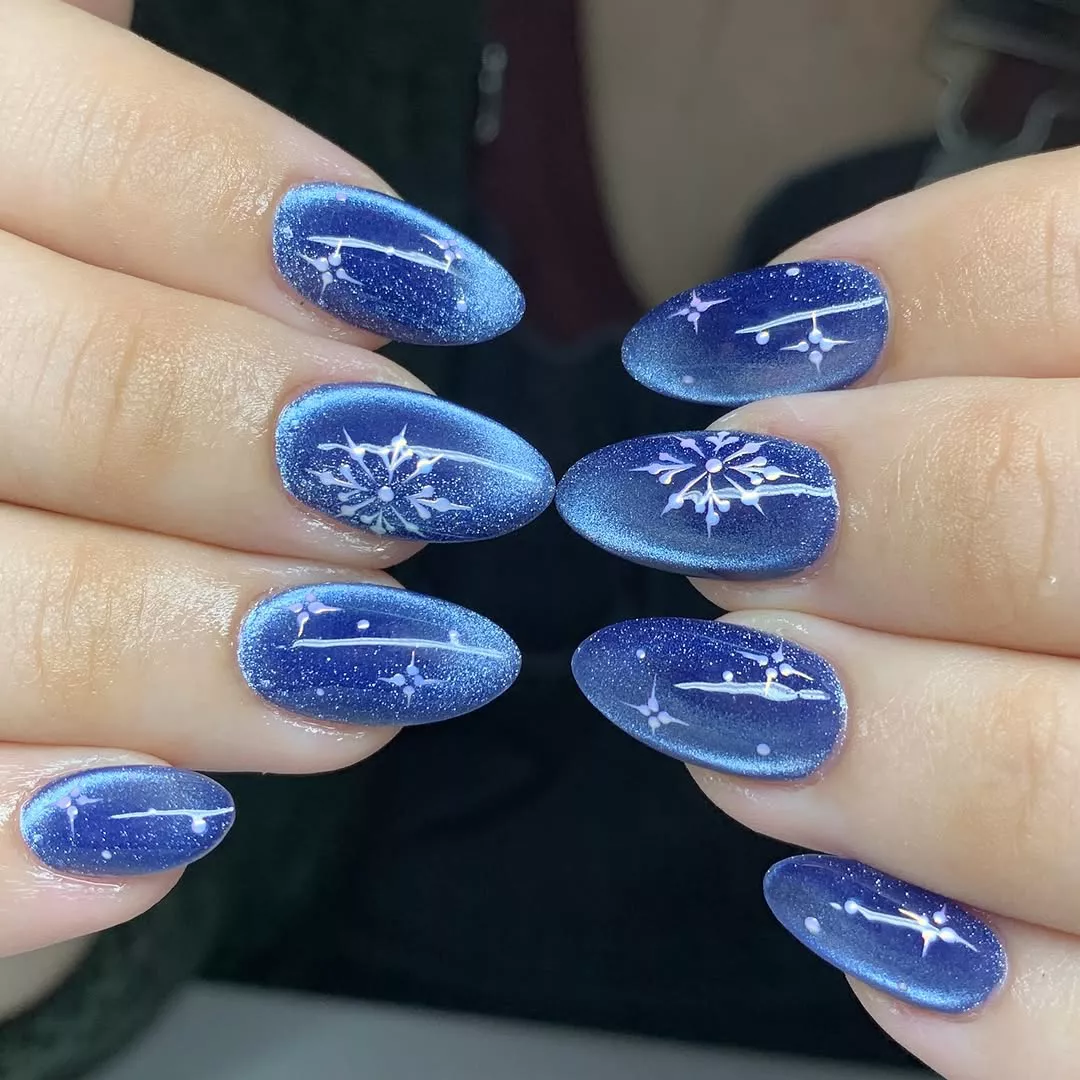 Winter Blues New Years Eve Nails