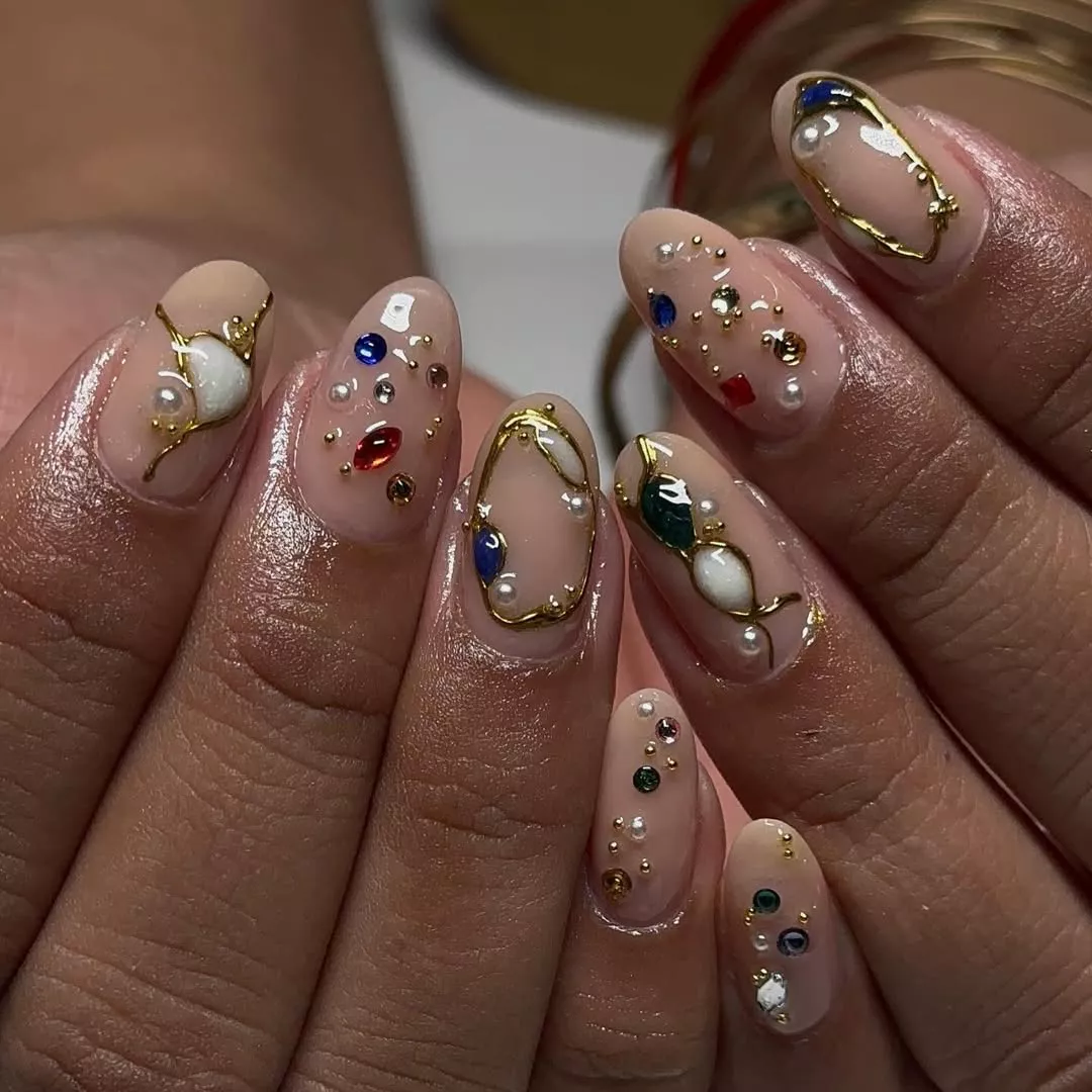 She’s a Gem New Years Eve Nails