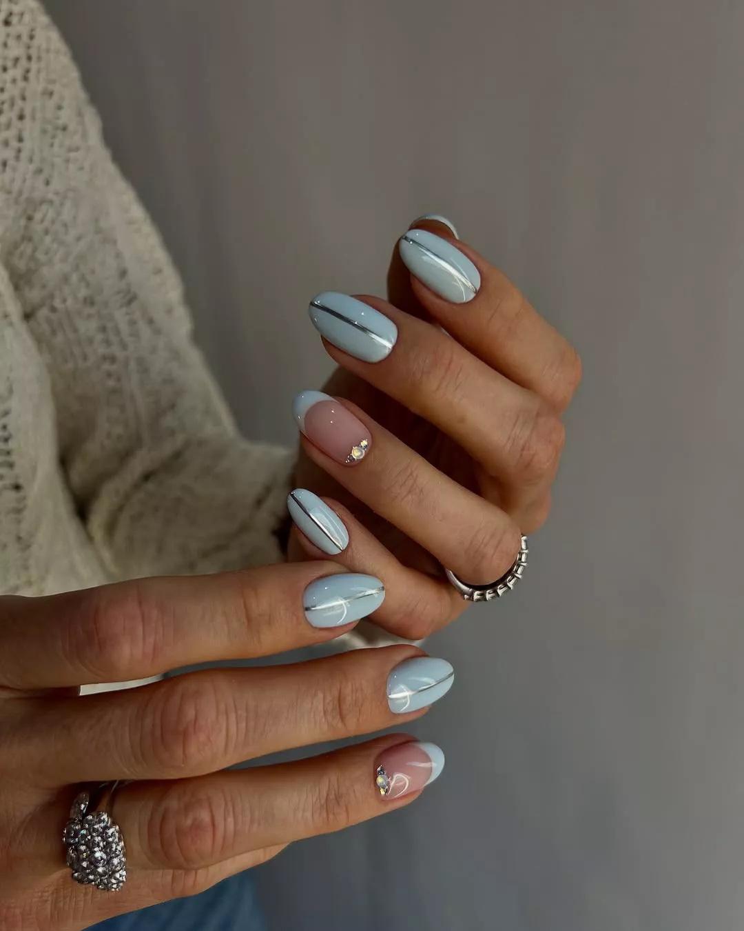 Silver tips Blue Chrome Nails