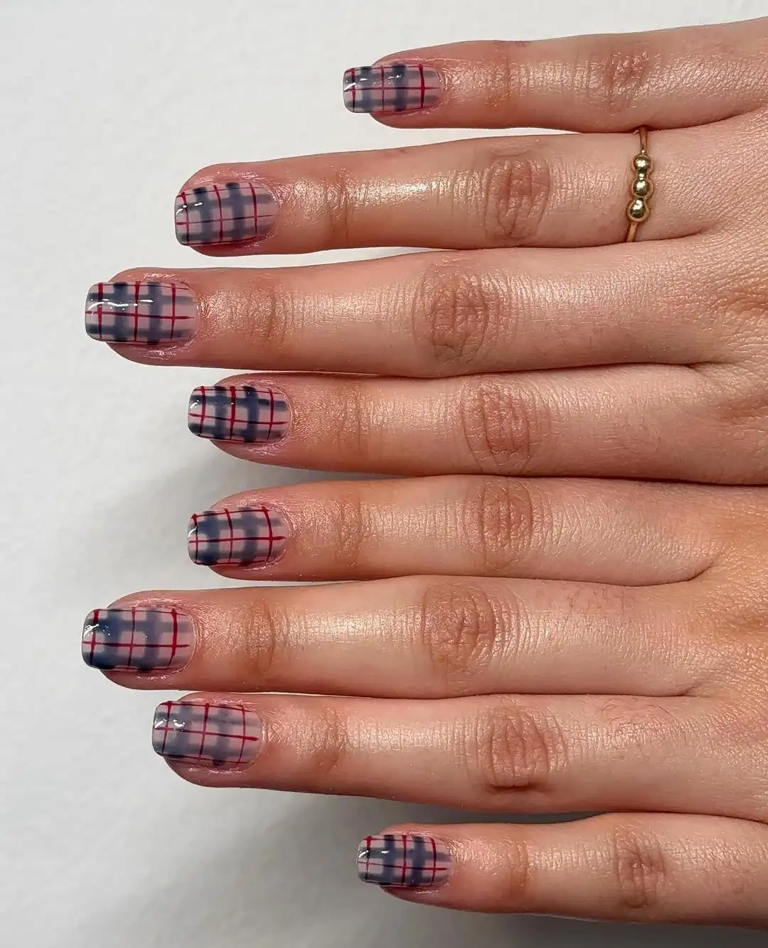 Plaid jelly nails