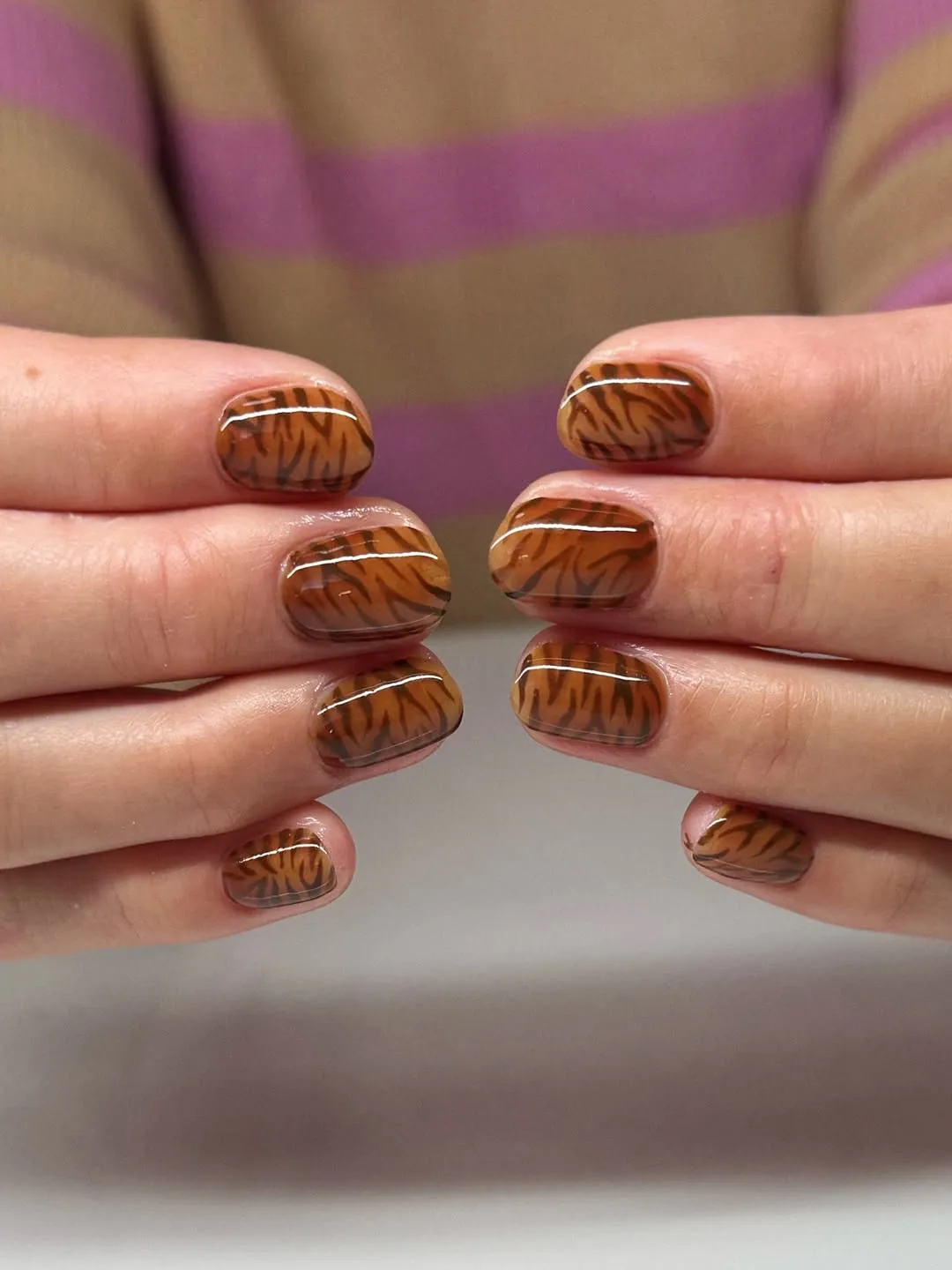 Tiger striped jelly nails