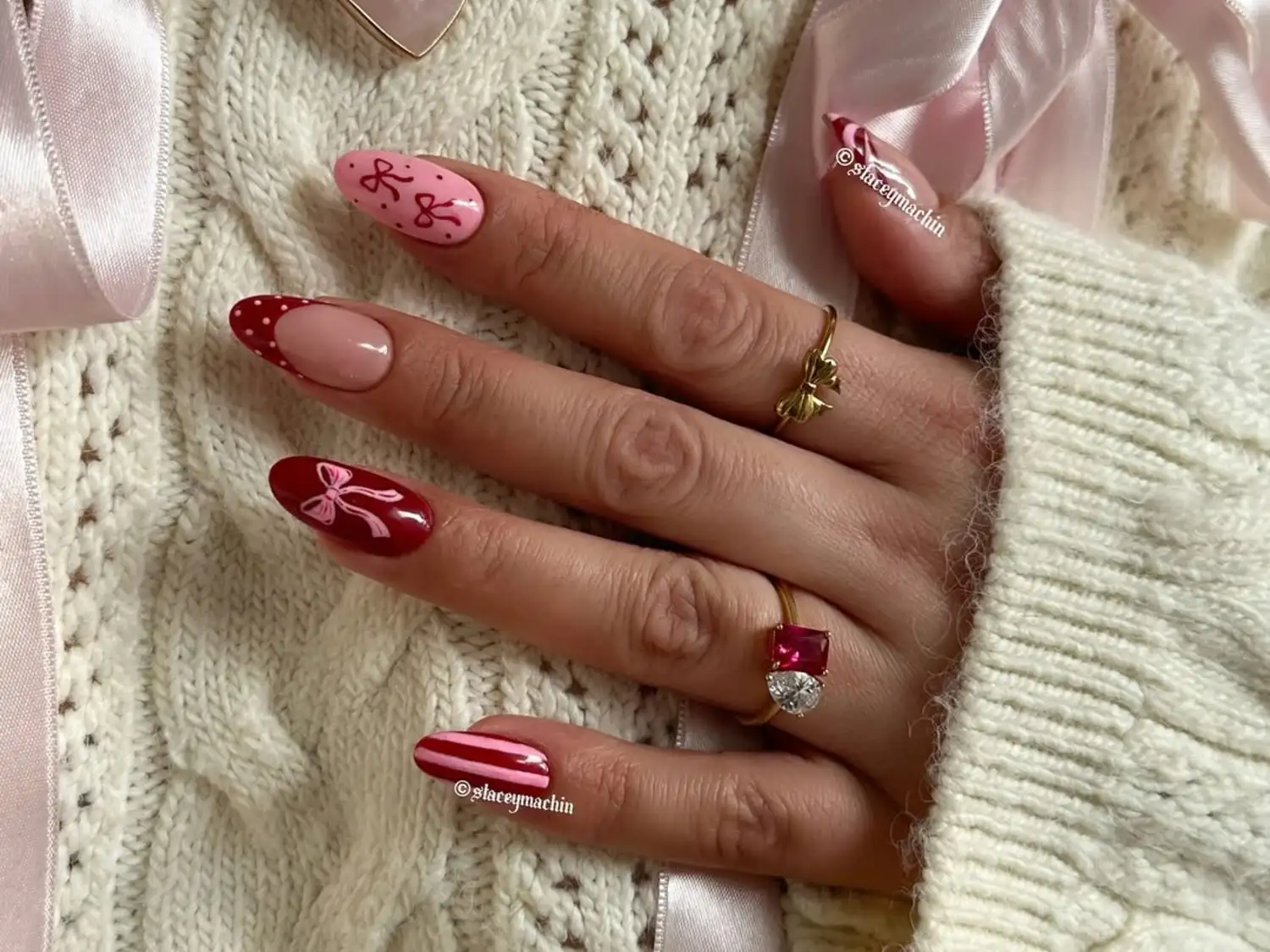 15 Sugary Sweet Pink Christmas Nails That Will Land You a Spot on the Nice List