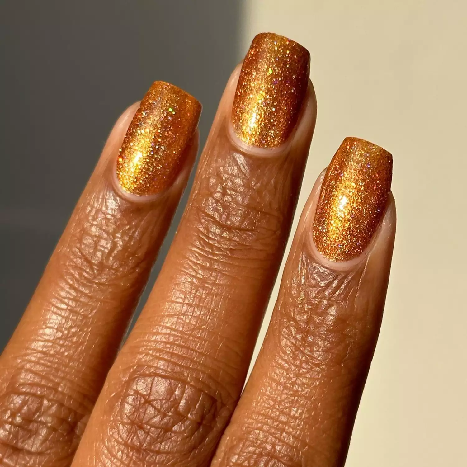 gold nails Orangey-Gold