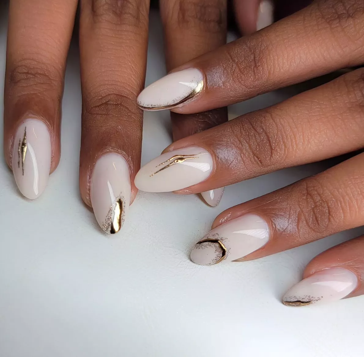 Minimalist Lines Champagne Nails