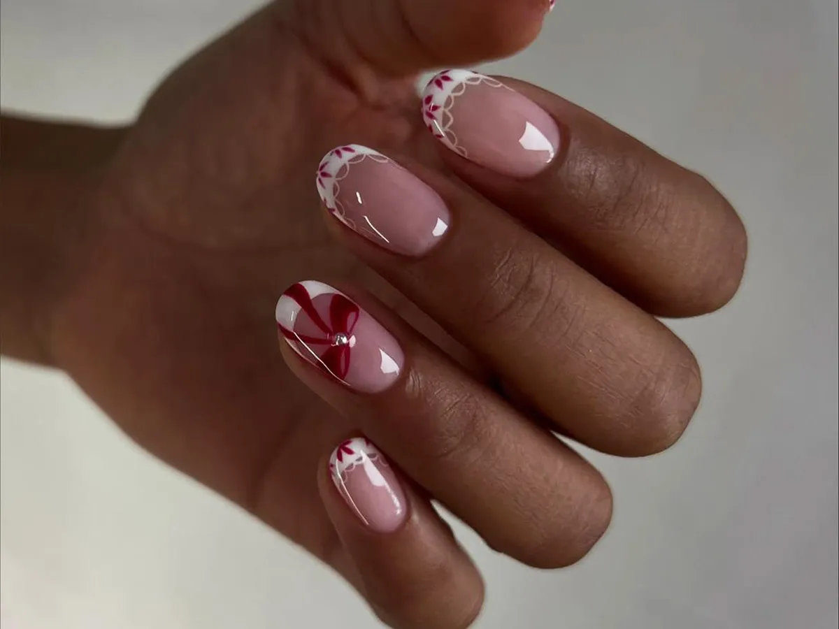 22 Adorable Bow Nail Ideas for a Dainty and Coquette Holiday Manicure