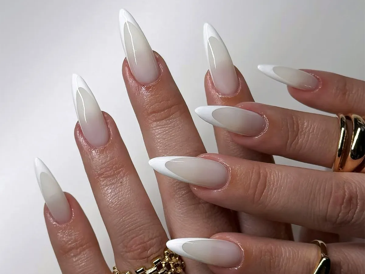 20 White Nail Designs Inspired By Pantone’s 2026 Color of the Year “Cloud Dancer”