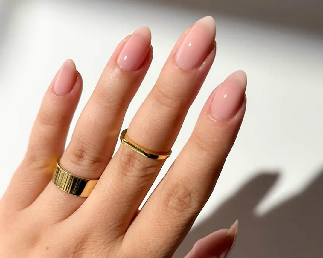 23 Juicy Jelly Nail Looks, From Candy Apple Red to Sheer Pearlescent Pink