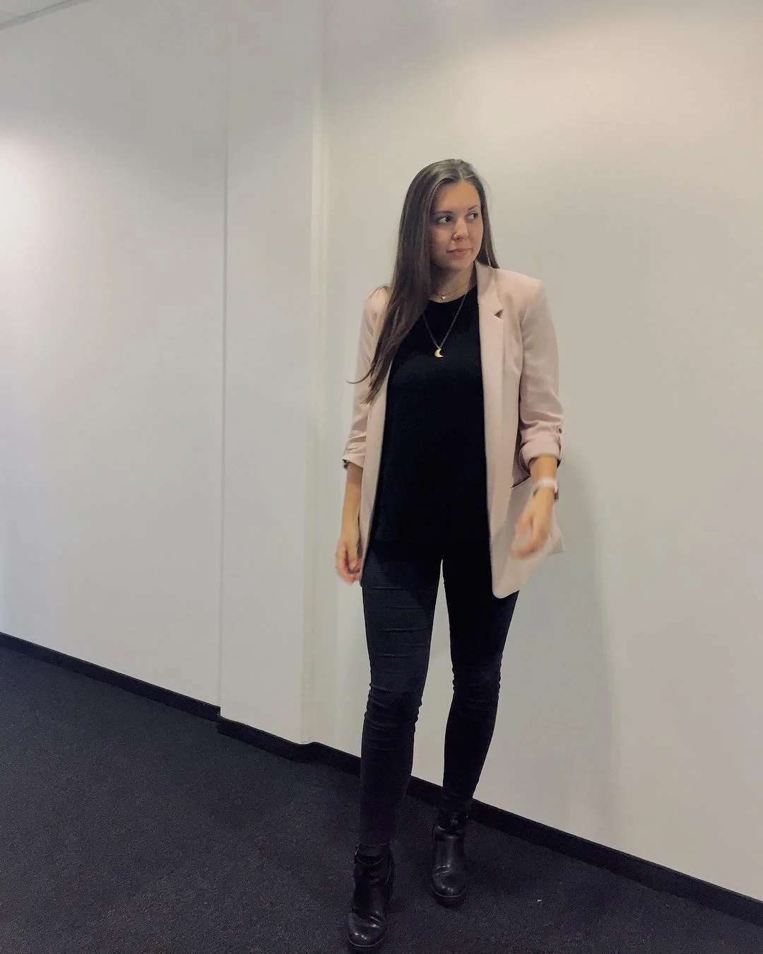 Blush Blazer and Black Skinny Jeans Office Look