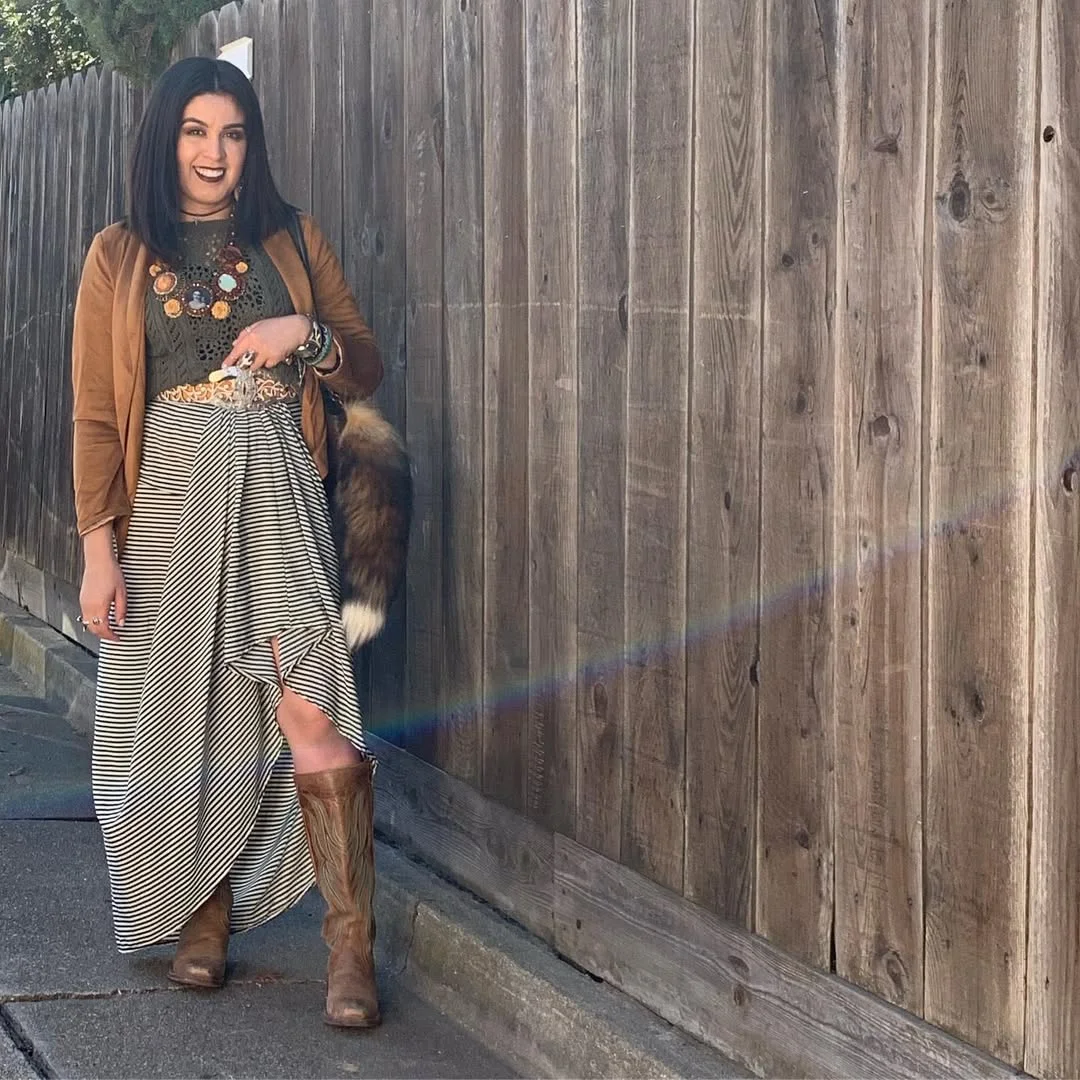 Boho Western Skirt With Cowboy Boots Outfit