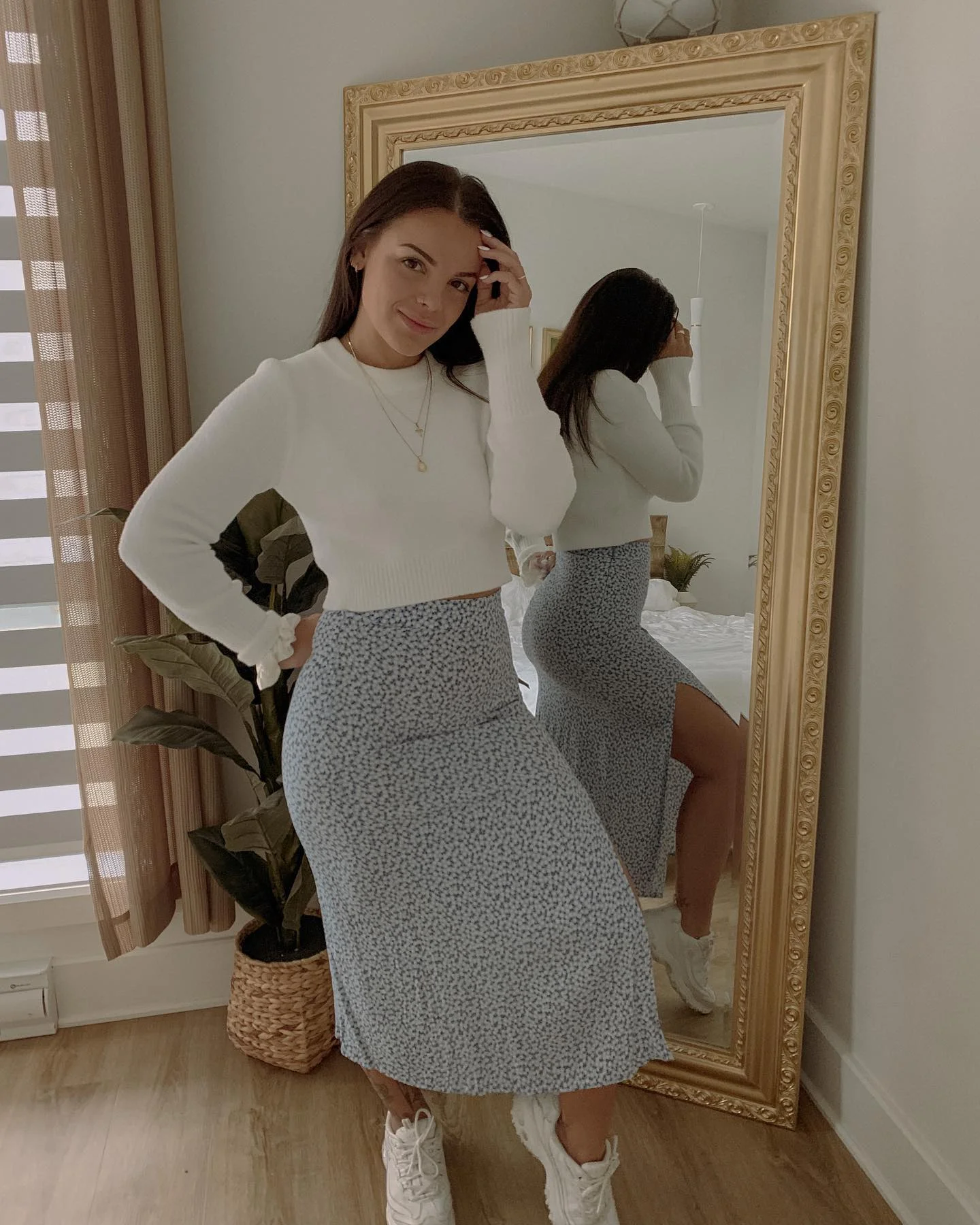 Chic Floral Midi Skirt And Cropped Sweater Outfit