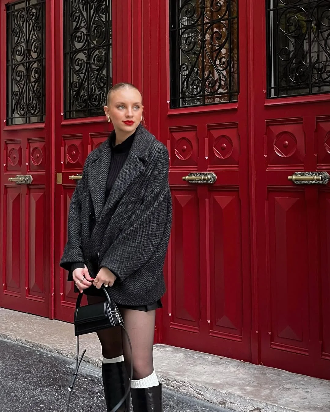 Chic Monochrome Layering Under Tweed Blazer