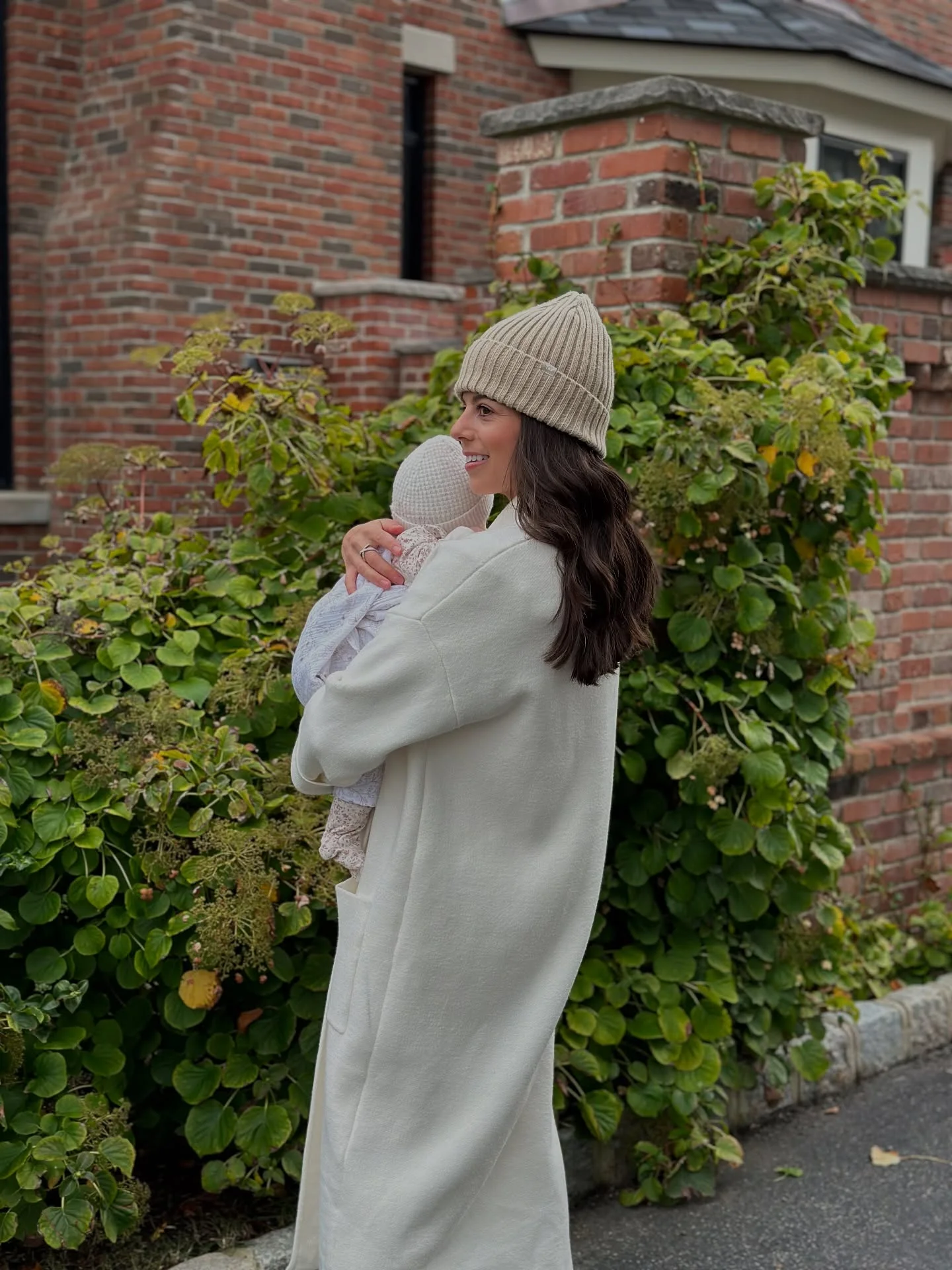 Cozy Cream Knit Matching Set With Beanie