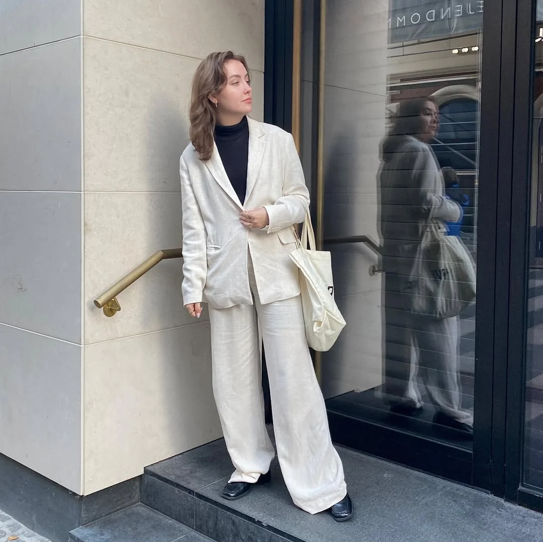 Cream Linen Suit With Black Turtleneck Fall Office Look