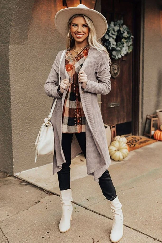 Fall Layering Outfits 2024: 17 Stylish Ideas for Women Including Cute, Street Style, Casual, Work and Grunge Looks