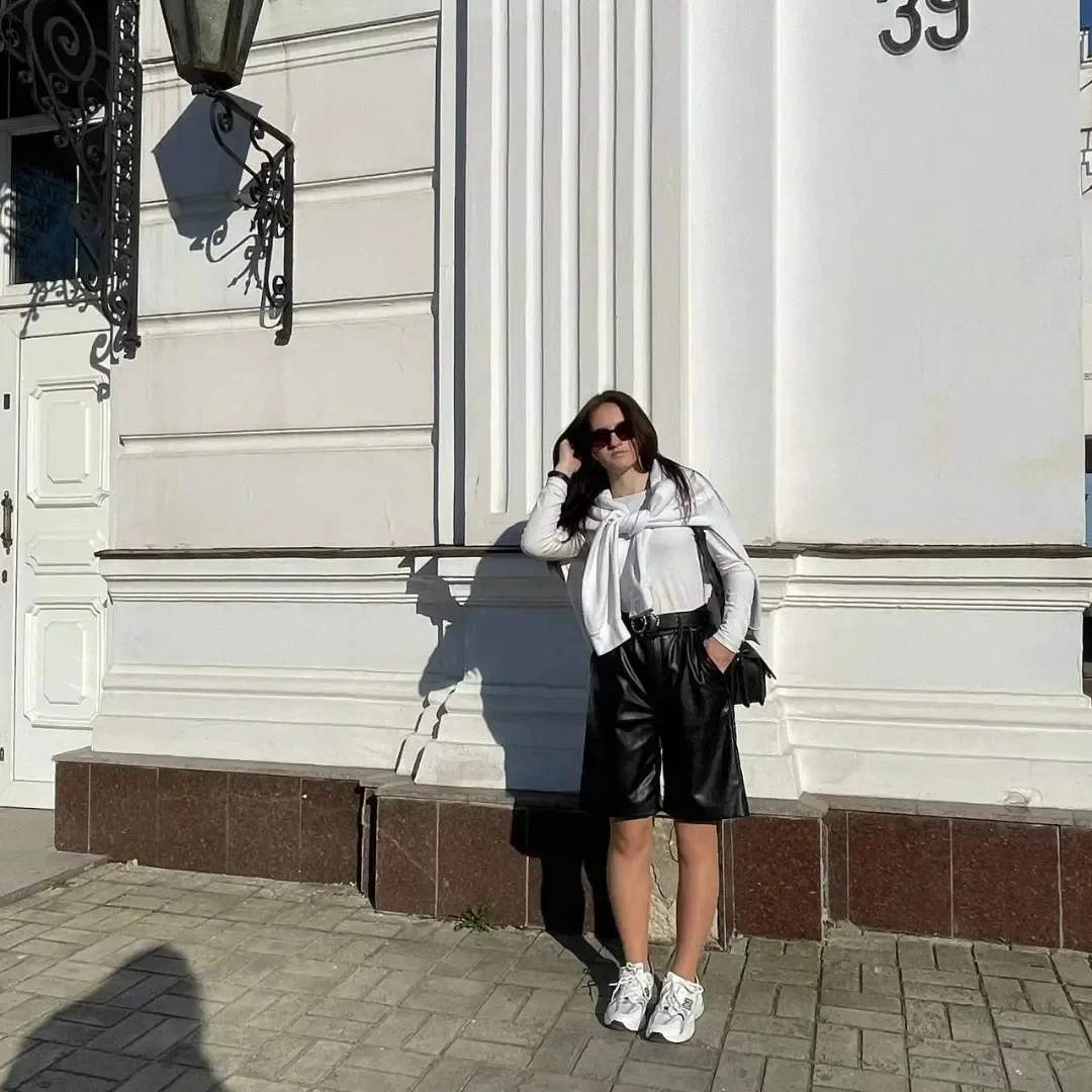 Faux Leather Bermuda Shorts With Cozy Knit