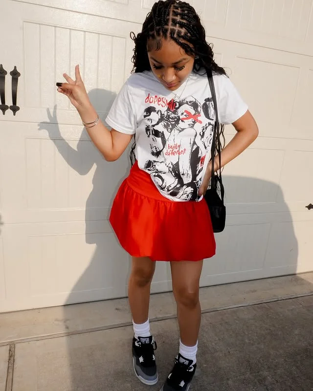 Graphic Tee And Red Skirt Street Style School Outfit