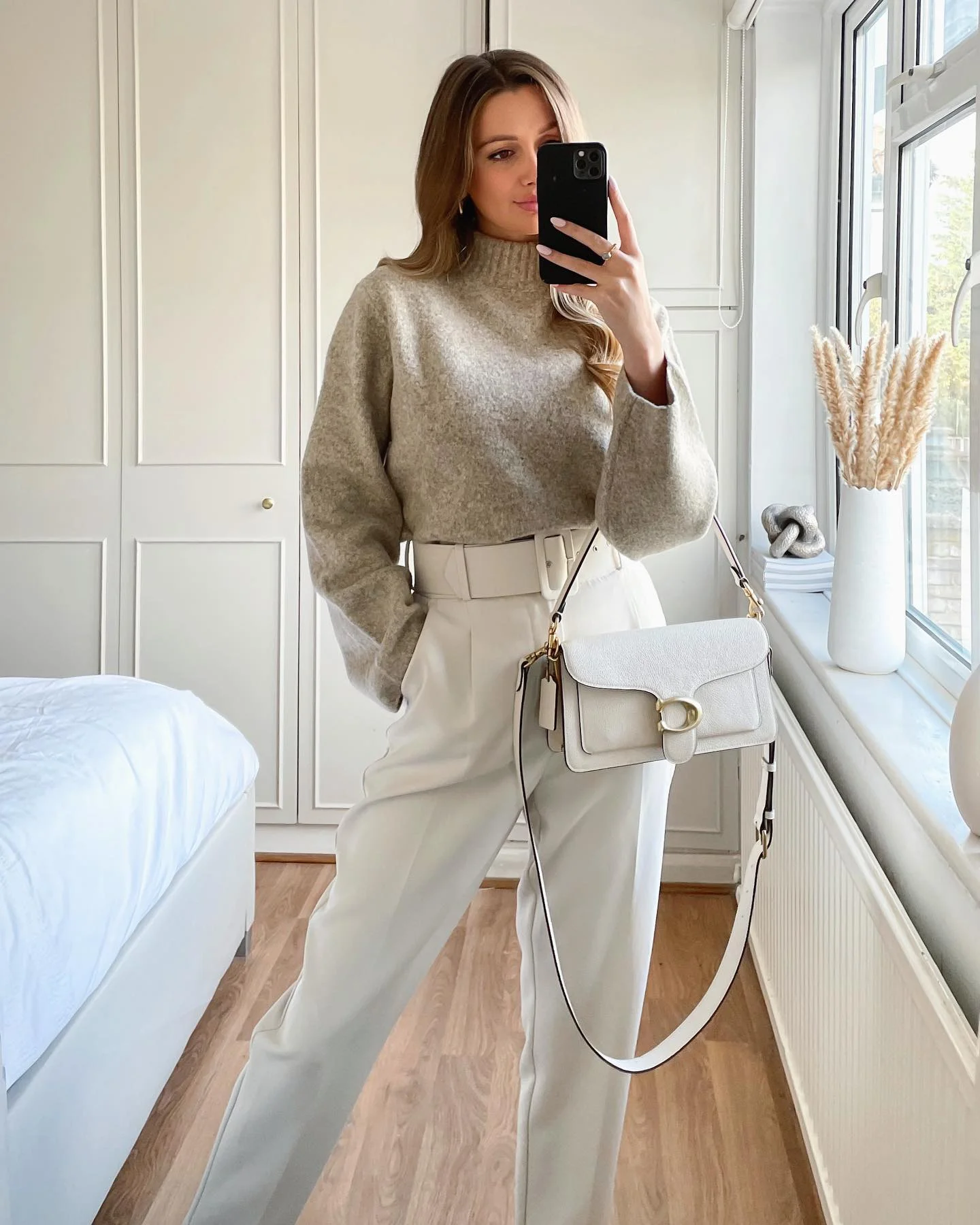 Neutral Knit And Cream Trouser Chic Fall Outfit