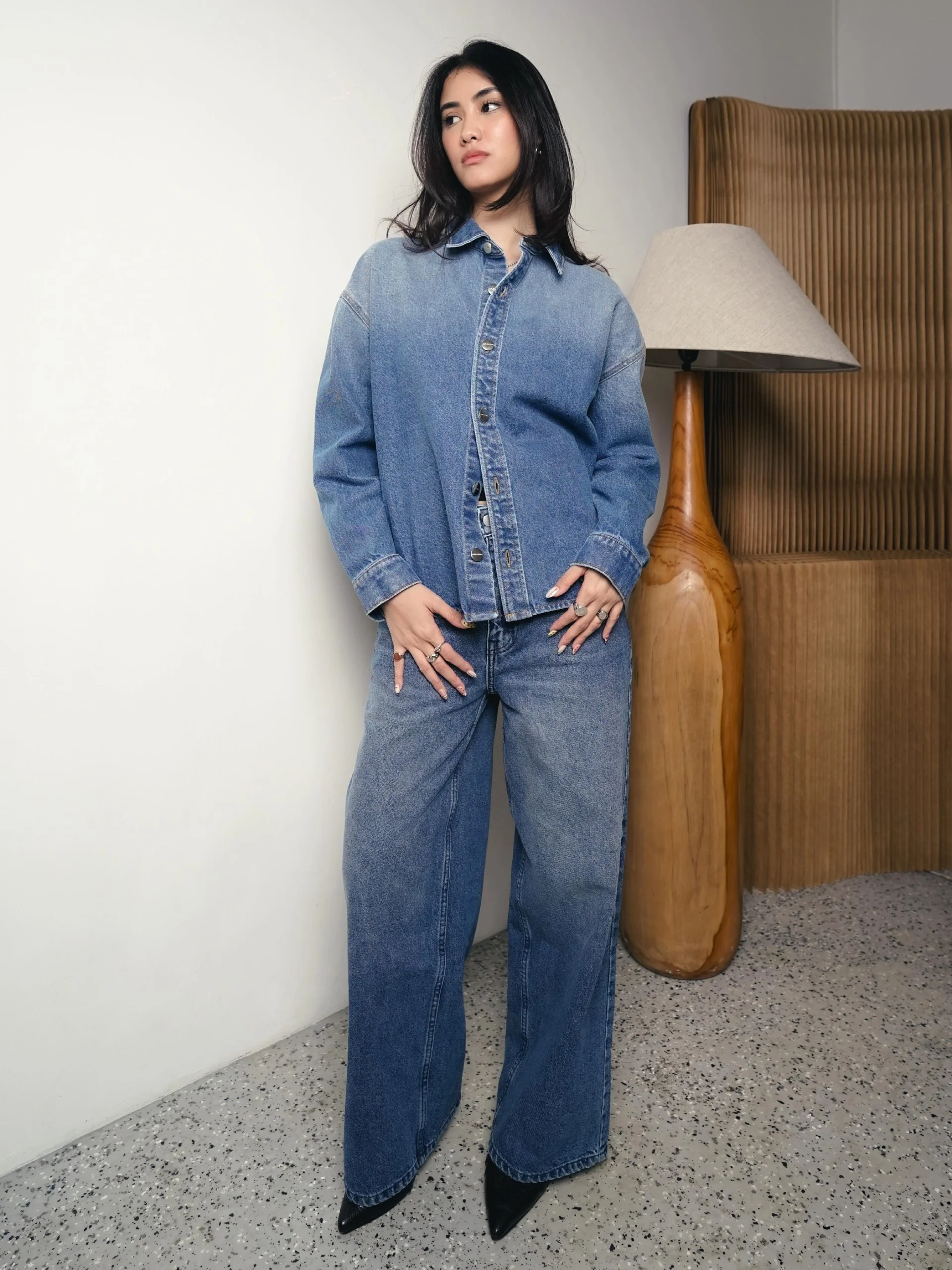 Oversized Denim Shirt With Wide Leg Jeans