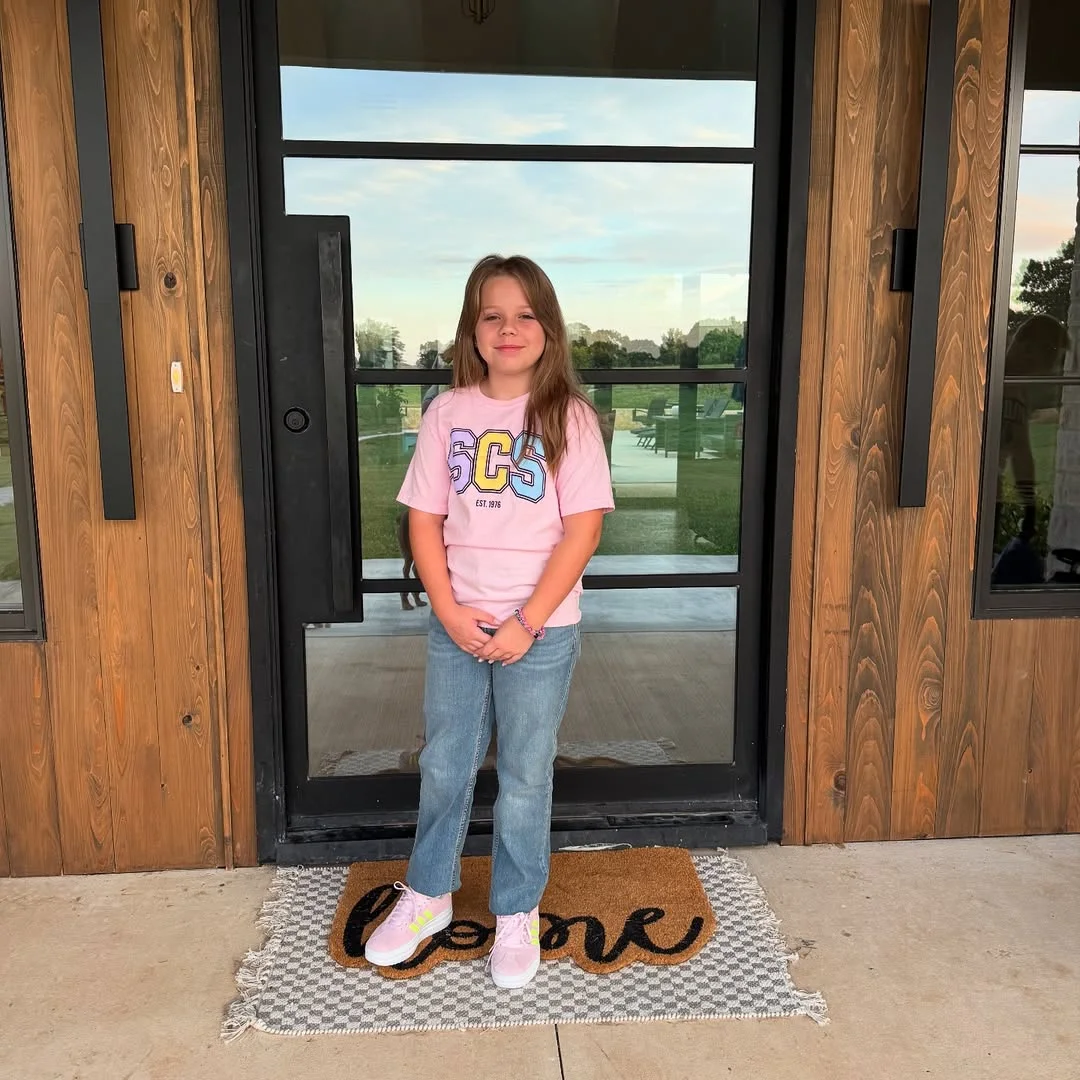 Pink Graphic Tee And Light Wash Jeans For School
