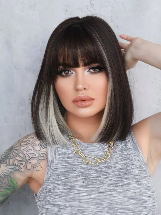Two Toned Hair 2025: 21 Color Ideas Styles For Blondes And Brunettes With Bangs, Curls And More