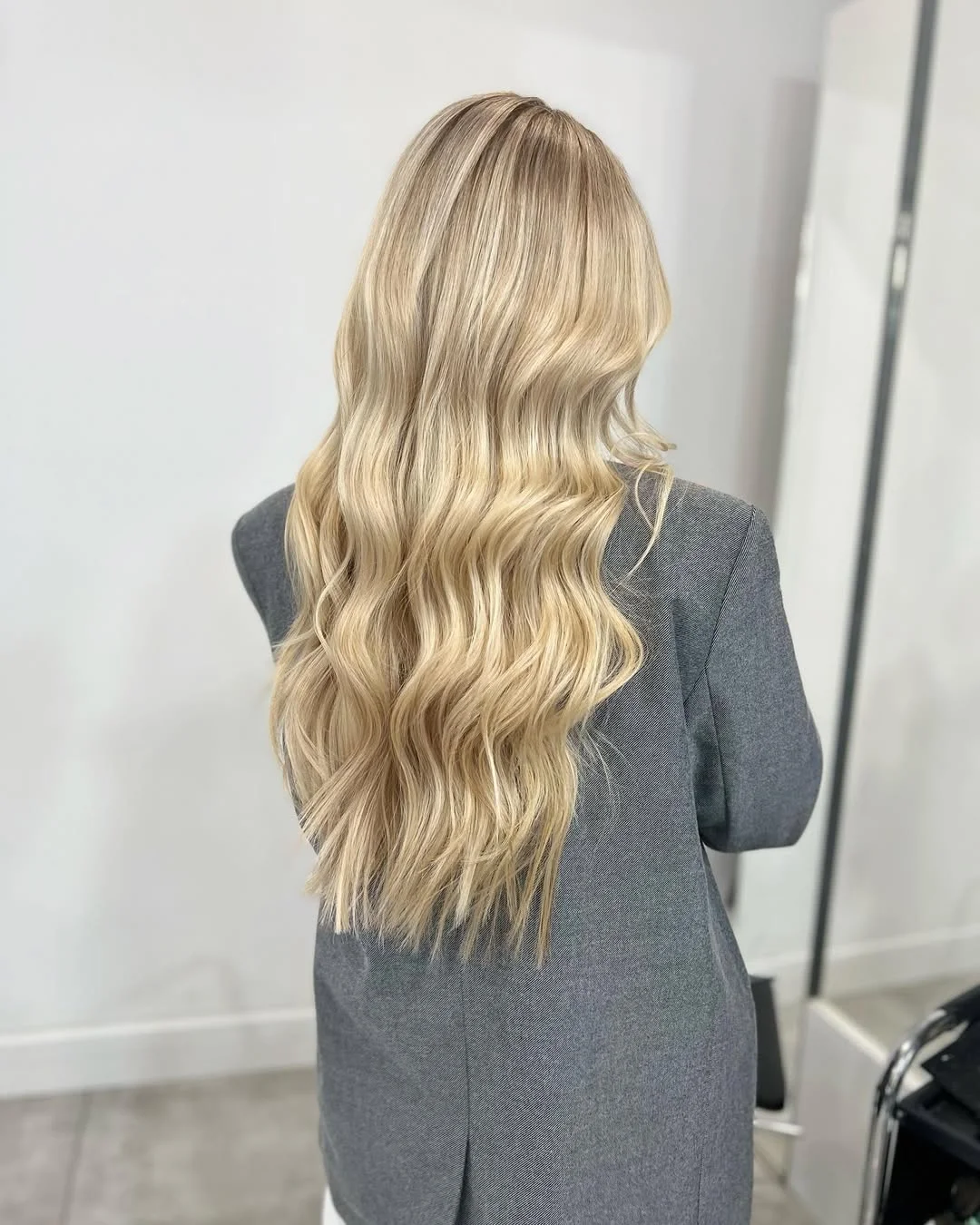 Vanilla Blonde Botticelli Waves